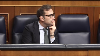 El Congreso examinará este martes a los candidatos del Gobierno para renovar la CNMC