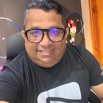 Wilton Paniza, empresario de conciertos ecuatoriano, acusó a Nelson Velásquez de deberle 30.000 dólares por una serie de conciertos que no se llevaron a cabo - crédito @wiltonpaniza/Instagram