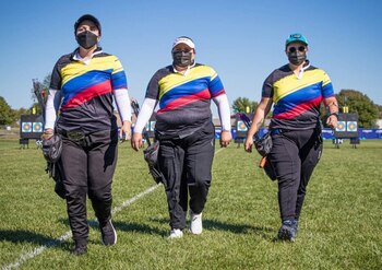 Equipo colombiano de arco compuesto