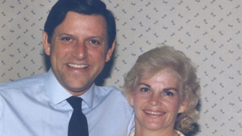 El crimen de Kitty Menéndez: la noche que sacudió Beverly Hills y expuso el drama familiar de los hermanos
