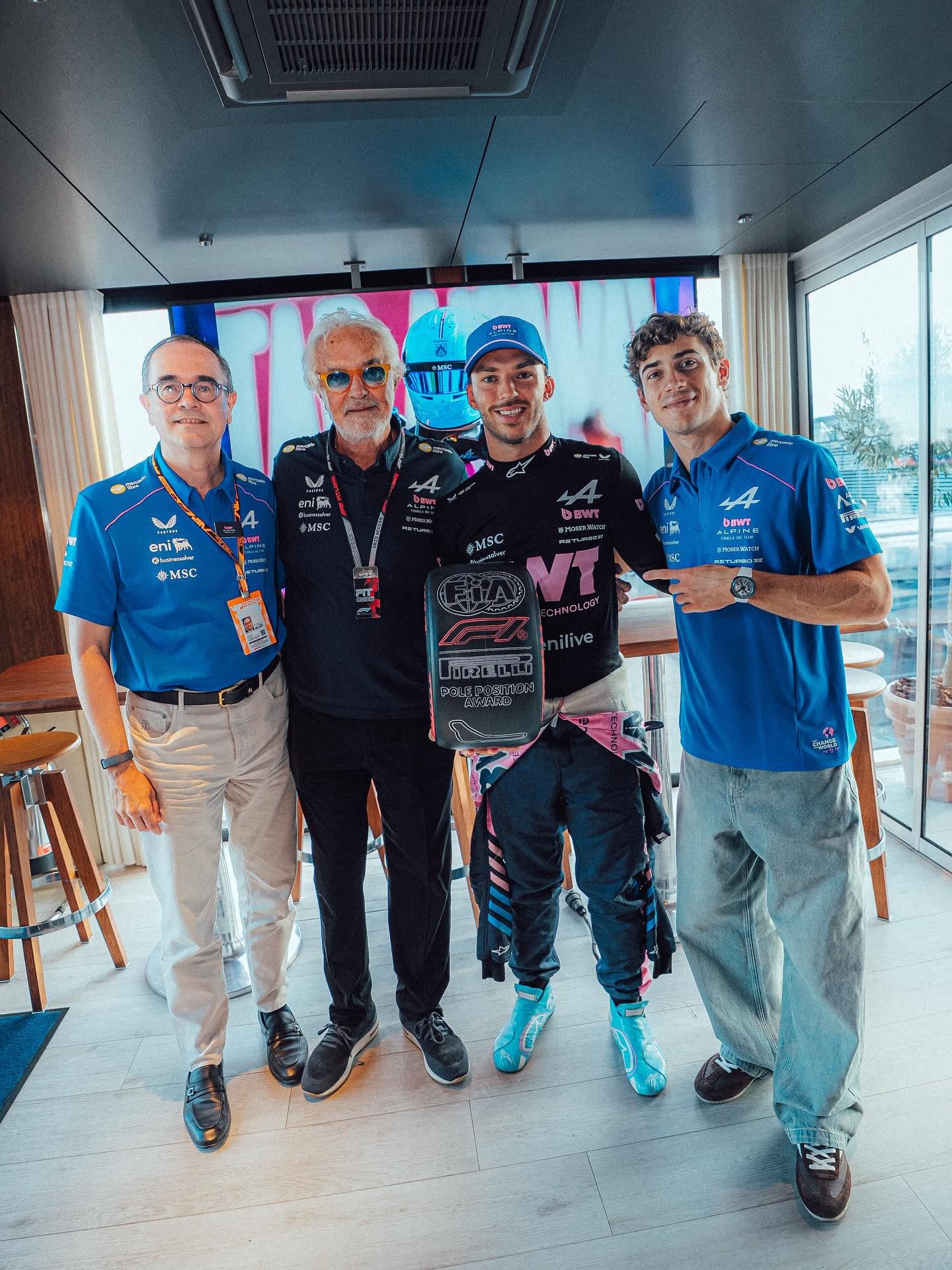 La foto que publicó Flavio Briatore tras la pole de Pierre Gasly (@briatoreflavio)