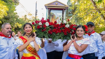 Santa Cruz celebra al Santo