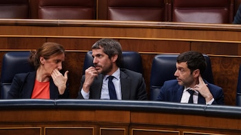 ¿Por qué los ministros del PSOE no estuvieron en el debate del decreto de vivienda? Tres de ellos viajaron al otro lado del charco y solo dos pueden votar