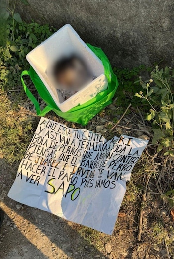 Decapitado y narcomensaje en Tabasco