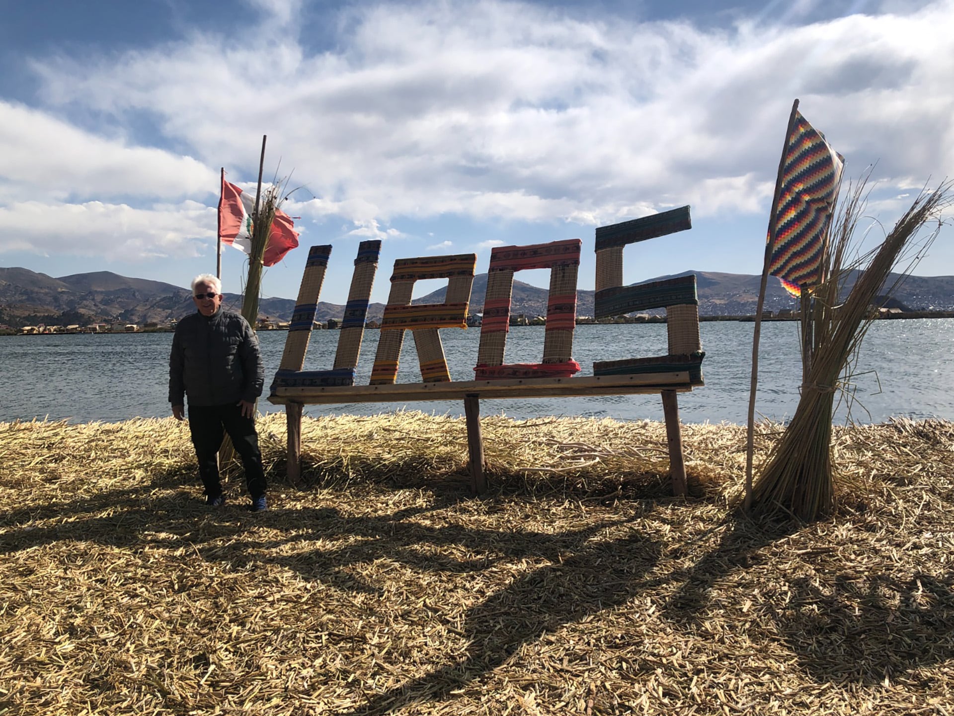 De las aguas del lago Titicaca y la cultura de los Uros a los confines del mundo.