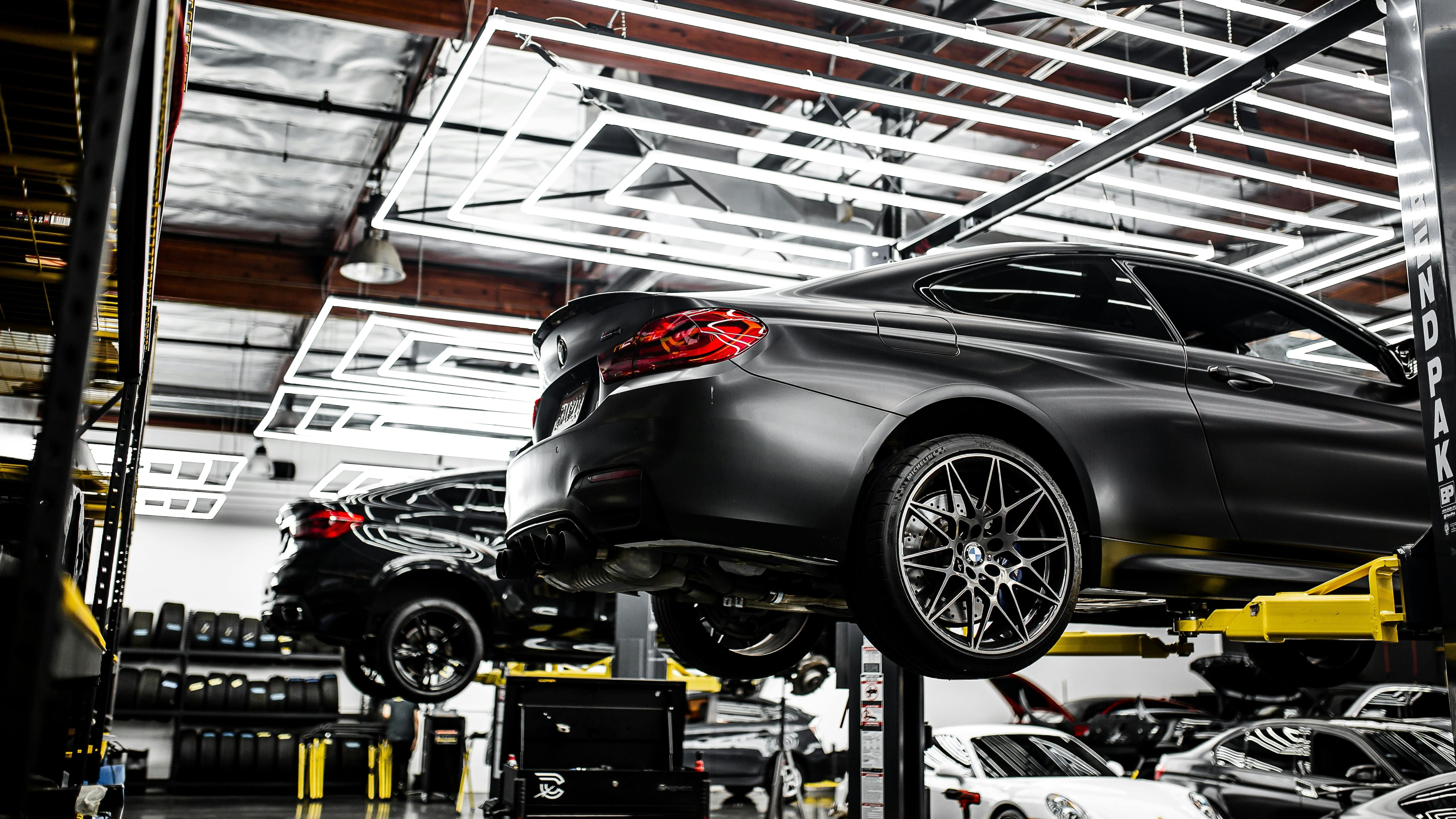 Un hombre deja su coche para una inspección técnica y no lo vuelve a ver hasta ocho meses (Pexels)