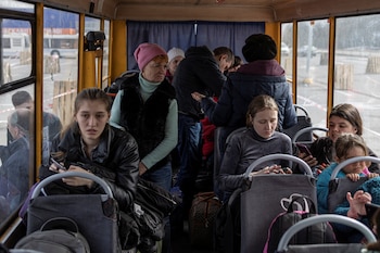 Evacuados de Mariupol en un