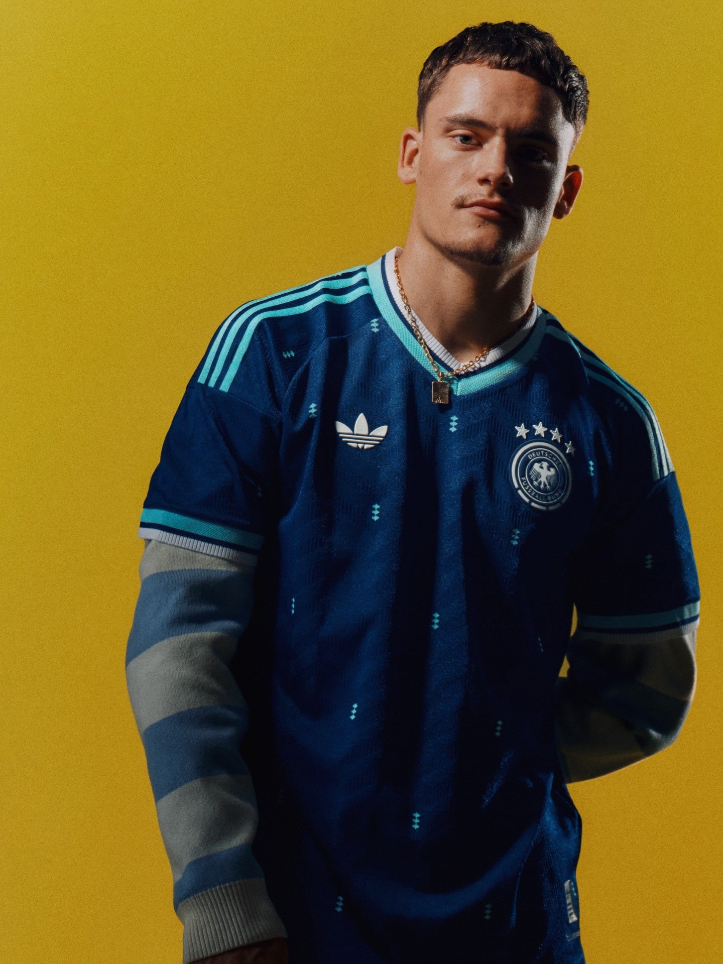 La remera alternativa de Alemania (@adidasfootball)