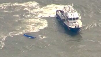 La embarcación volcó frente a