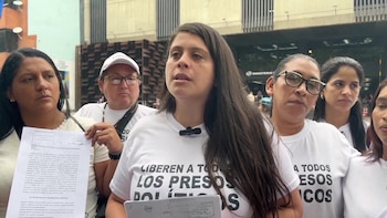 La Fiscalía venezolana recibió a familiares de presos políticos y sus denuncias de torturas