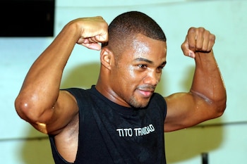 Fotografía de archivo del boxeador puertorriqueño Félix "Tito" Trinidad durante su entrenamiento para la pelea contra el nicaragüense Ricardo "El Matador" Mayorga, el 28 de septiembre de 2004 en Nueva York (EEUU). EFE/Miguel Rajmil/Archivo