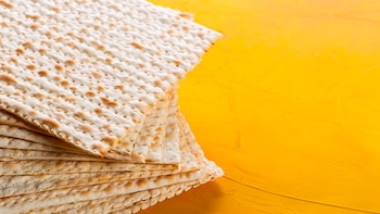 La matzá casera ofrece un