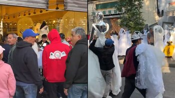 Docenas de vestidos de novia