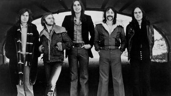 De izquierda a derecha: Tony