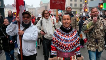 Miles de personas recorren Copenhague