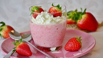 Mousse de fresas con queso