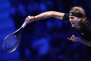 Zverev, en pleno golpe frente