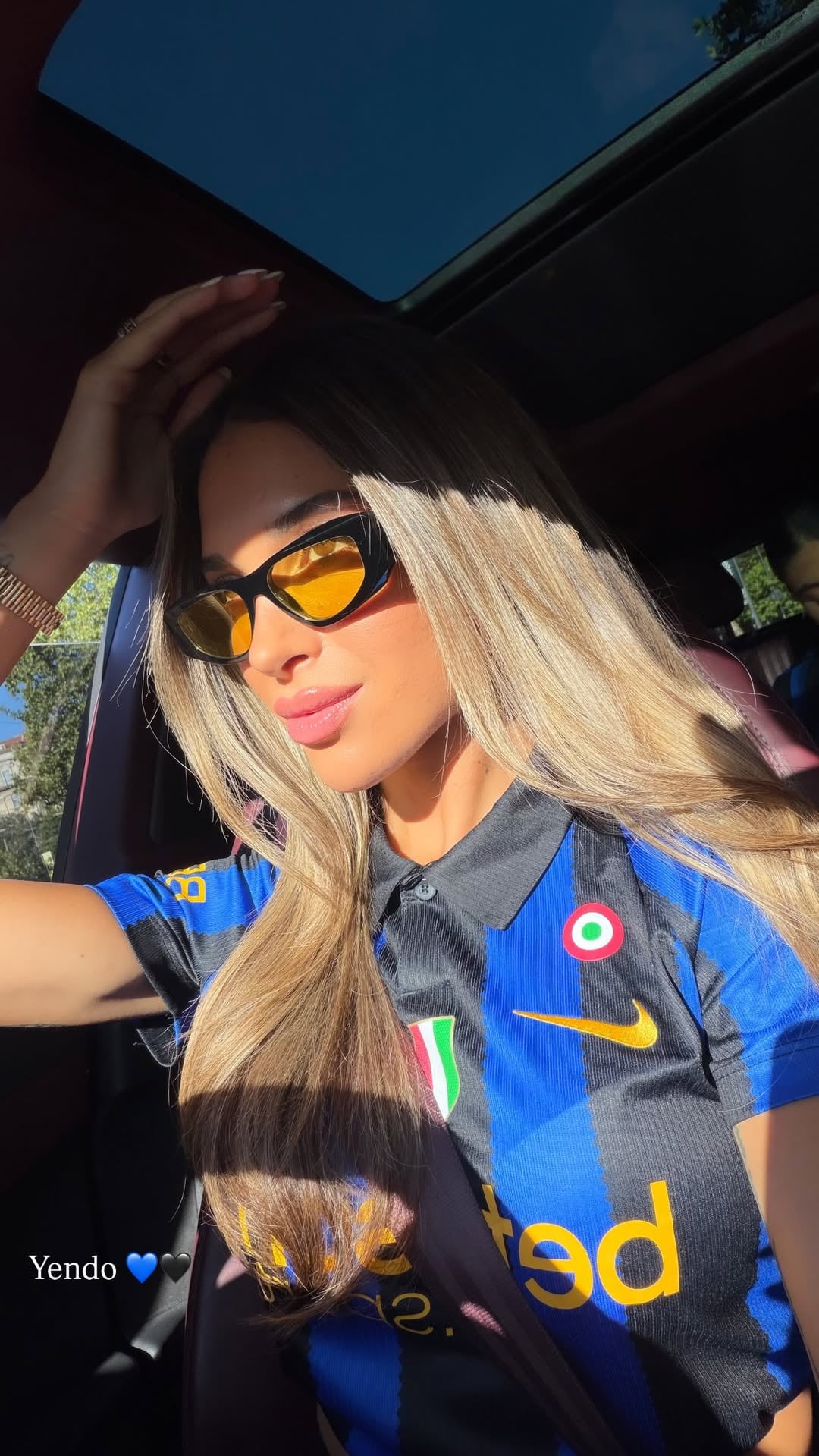 Agustina estuvo presente en la tribuna del Inter ante el Monza