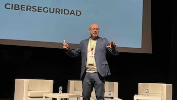UNAV y Botech firman un acuerdo para reforzar la seguridad en pagos y prevenir el fraude en agencias de viajes