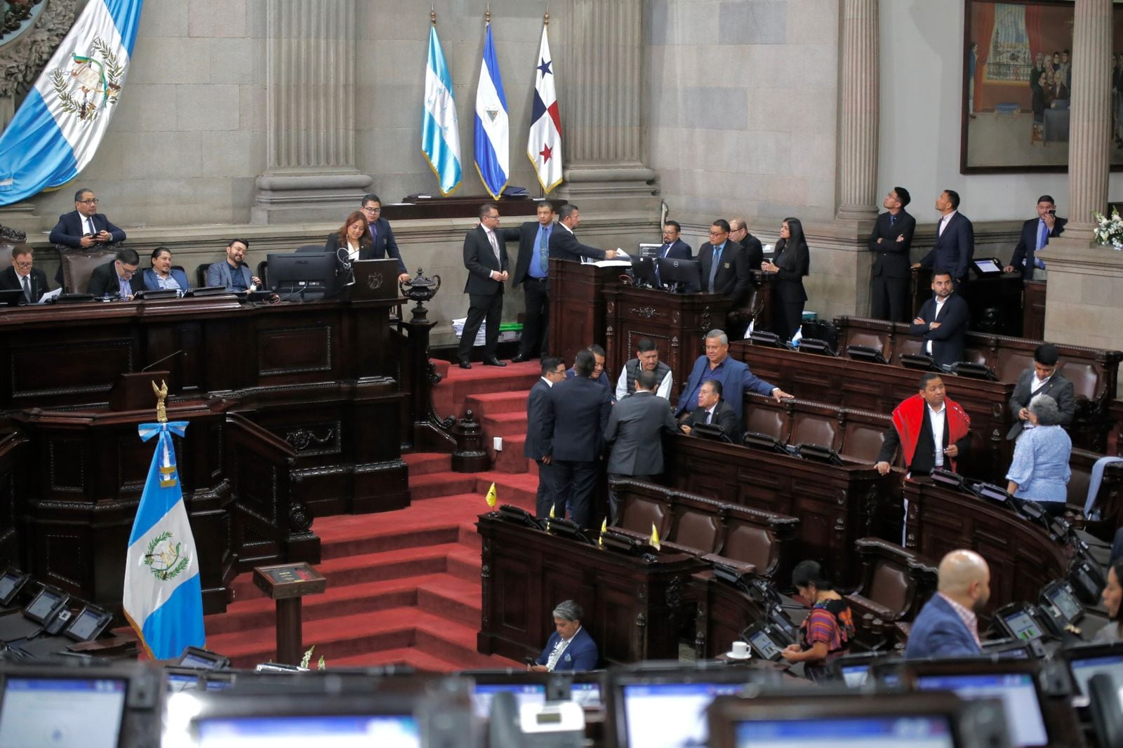 La aprobación del subsidio al combustible depende de acuerdos políticos y de la ampliación presupuestaria por Q1.500 millones solicitada por el bloque oficialista./(Congreso de Guatemala)