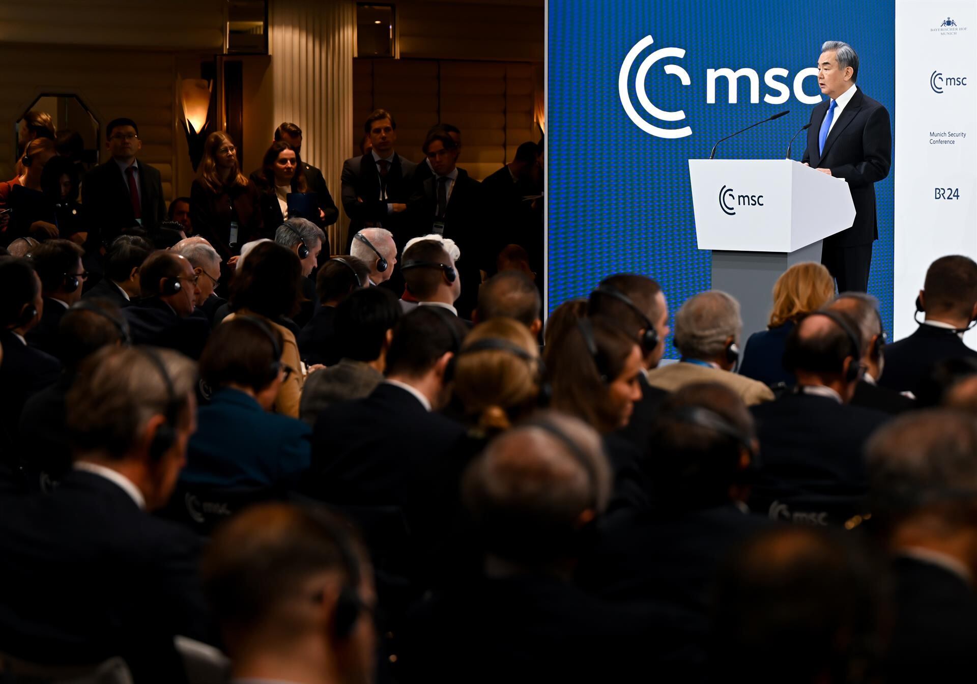 China avisa a Japón de que cualquier ambición militarista sufrirá una «derrota devastadora»