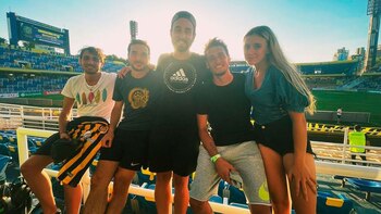 Morena Beltrán y su novio jugador de Flandria