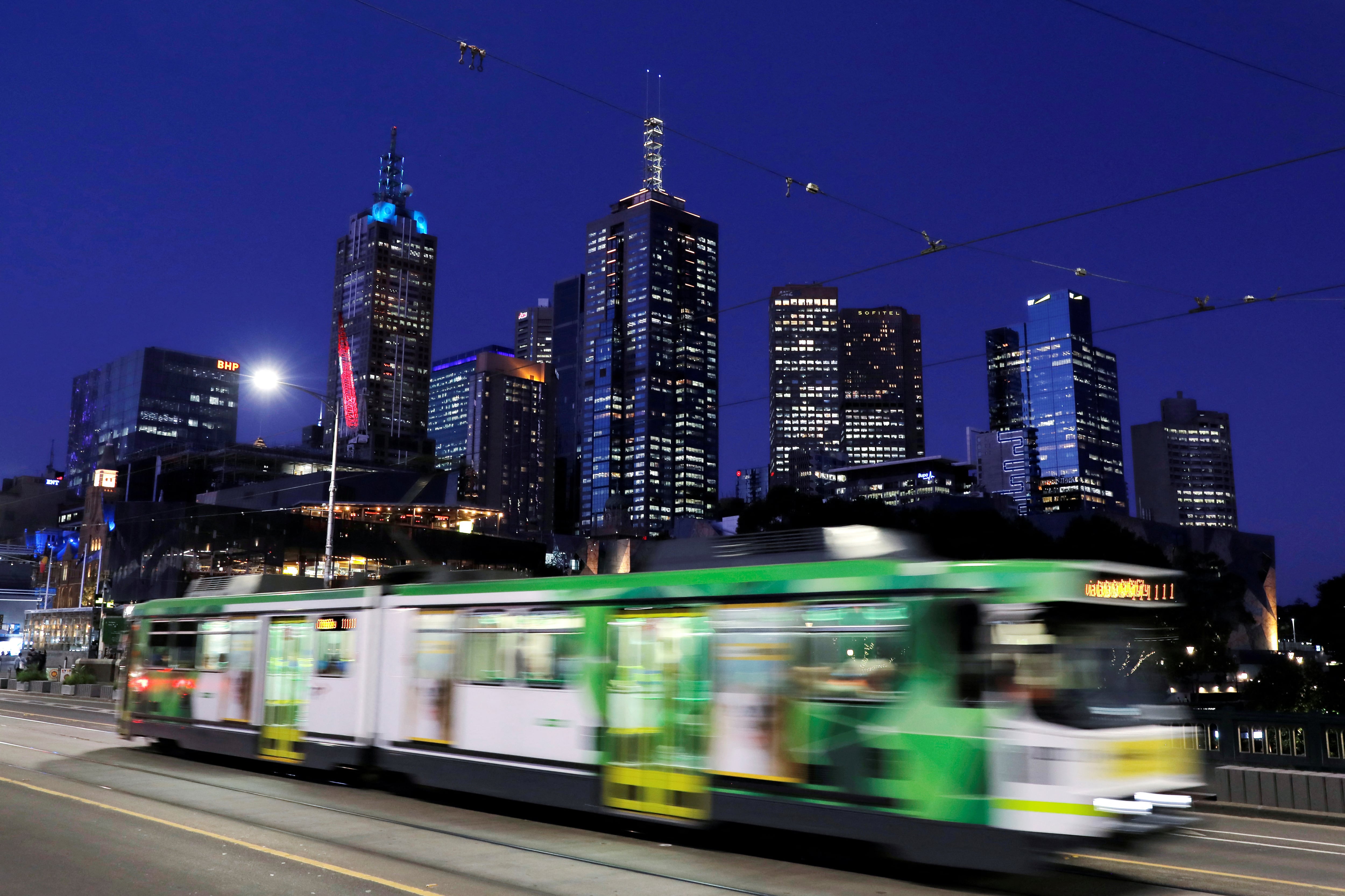 Melbourne destaca por su diversidad nocturna, pubs con música en vivo, clubes de baile y espacios LGBTQIA+ conviven en la escena australiana (REUTERS/Andrew Kelly)