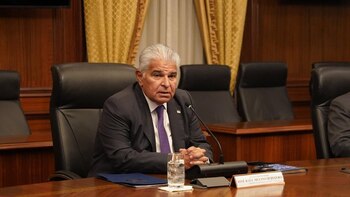 Panamá vende 2.537 millones de