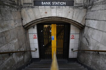 La entrada cerrada de la