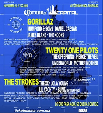 Póster oficial del Corona Capital 2026 con un fondo azul cuadriculado y un rostro estilizado; lista de artistas en letras amarillas y blancas, fechas y logos de Ticketmaster y Ocesa