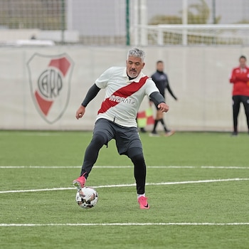 El Burrito Ortega brindó un show en el Senior de River (Instagram: @riverplate.leyendas)