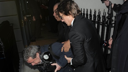 El amable gesto de Tom Cruise con un fotógrafo durante la fiesta de Victoria Beckham