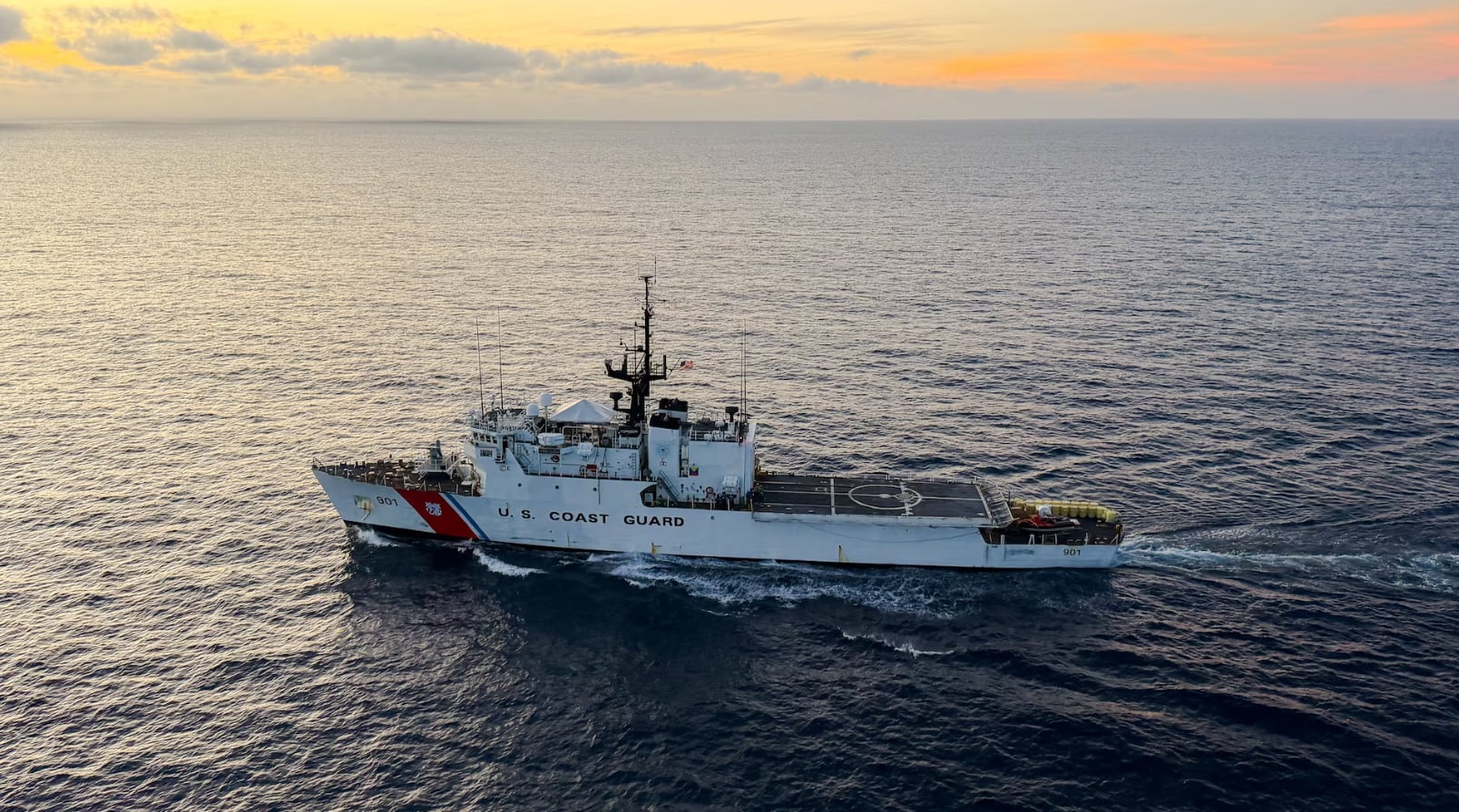 El buque de la Guardia Costera de Estados Unidos, encabezó las operaciones en el Océano Pacífico contra el tráfico de estupefacientes (United States Coast Guard)
