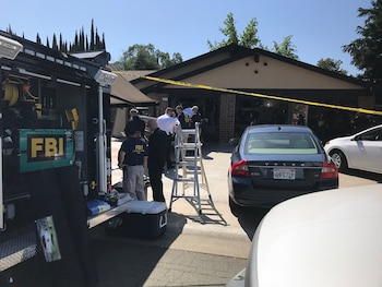 Los casos por los que se lo buscaba sumaban más de cincuenta violaciones y trece asesinatos cometidos entre 1976 y 1986 en todo el Estado de California