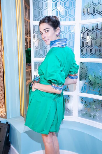 Look "Juana Viale sábado 27 sept"