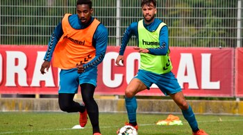 El delantero hondureño Bryan Róchez