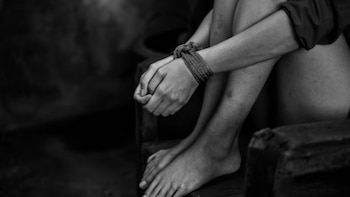 “Es una pesadilla”: Familias piden ayuda para salvadoreños atrapados en Rusia tras ser engañados con ofertas de trabajo.