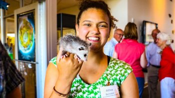 La joven apagó el fuego