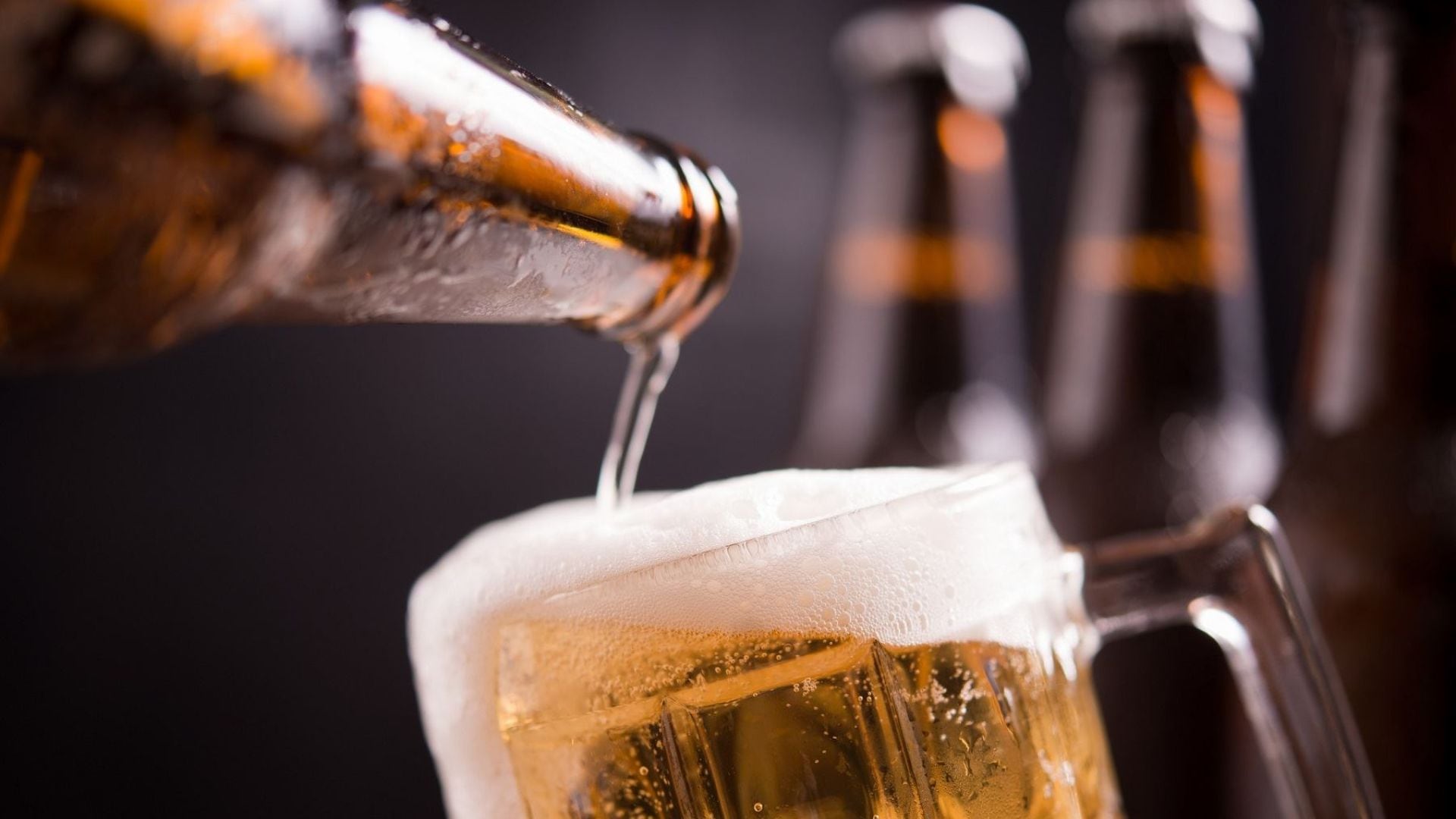 El MEF aprobó en enero la subida de Impuesto Selectivo al Consumo para diferentes productos. Ahora, se plantea un aumento gradual del tributo que encarecerá la cerveza. - Crédito Andina/Difusión
