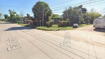 Entró a robar a una casa, amenazó a un bebé con una barreta y los vecinos lo redujeron a golpes