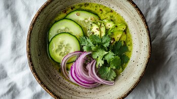 Prepara aguachile verde vegano para