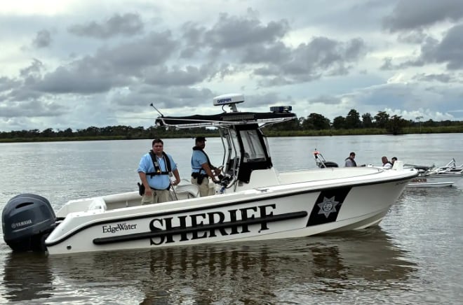 Escaparse en niños con autismo es una de las principales causas de muerte accidental. Los expertos recomiendan supervisión constante y barreras físicas cerca de cuerpos de agua (Georgetown County Sheriff's Office)