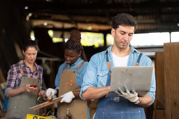 El 84% de los encuestados indicó que su empresa cuenta con plataformas digitales para gestionar trámites y documentos de Recursos Humanos.