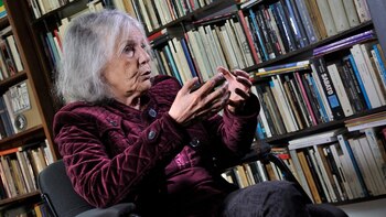 Beatriz y los libros, siempre.