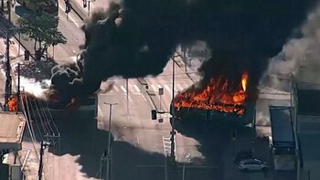 Al menos 35 autobuses fueron