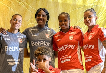Las "Leonas" llegan como vigentes subcampeonas de Colombia-crédito @LeonasSantaFe/X