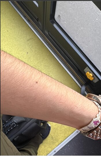 La joven señaló un intento