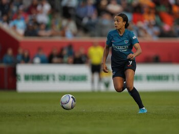 Mallory Swanson hace historia como la jugadora mejor pagada en la NWSL con los Chicago Red Stars (USA TODAY SPORTS via Reuters)