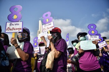 La marcha en Bangkok (Lillian