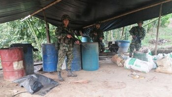 Destrucción laboratorio artesanal / Ejército